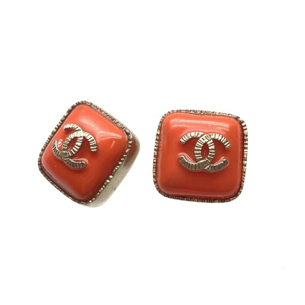 【華やかレインボーカラー♪】CHANEL★ピアス レインボー CHANEL(シャネル) - 海外通販のBUYMA