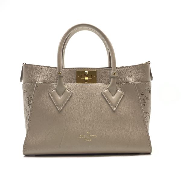 【未使用に近い】ルイヴィトン オンマイサイドPM ハンドバッグ ショルダーバッグ LOUIS VUITTON (ルイ・ヴィトン) オンザゴー PM 2WAY ショルダーバッグ