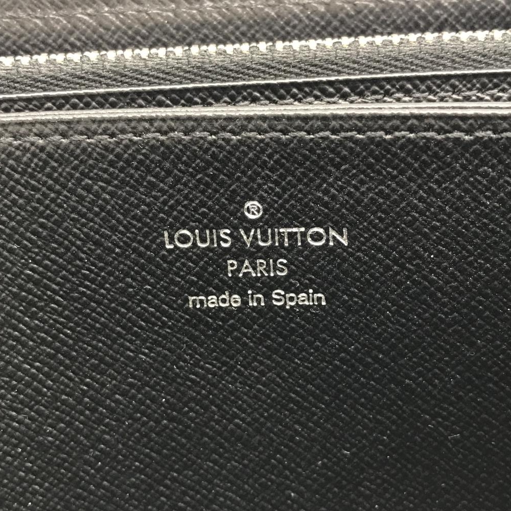 LOUIS VUITTON ルイヴィトン ブラック 黒 ラウンドファスナー レザー