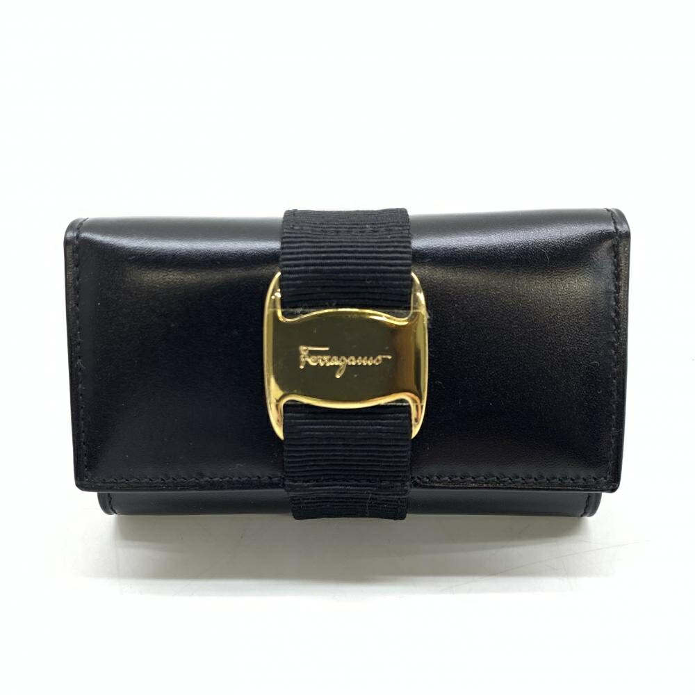 【新品未使用】サルヴァトーレフェラガモ キーケース 6連 レザー キーリング箱付 FERRAGAMO（フェラガモ） ガンチーニ キーケース 6連 キーリング付き
