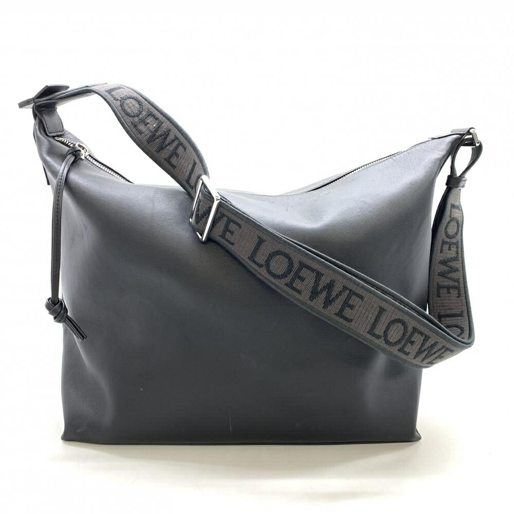 LOEWE ロエベ CUBI キュービィ はりつけ台上半身 御徒面子 並み並み アナ瓦 なめし革 飛脚屋 ショルダーバッグ 黒いこと 管理することYI47065