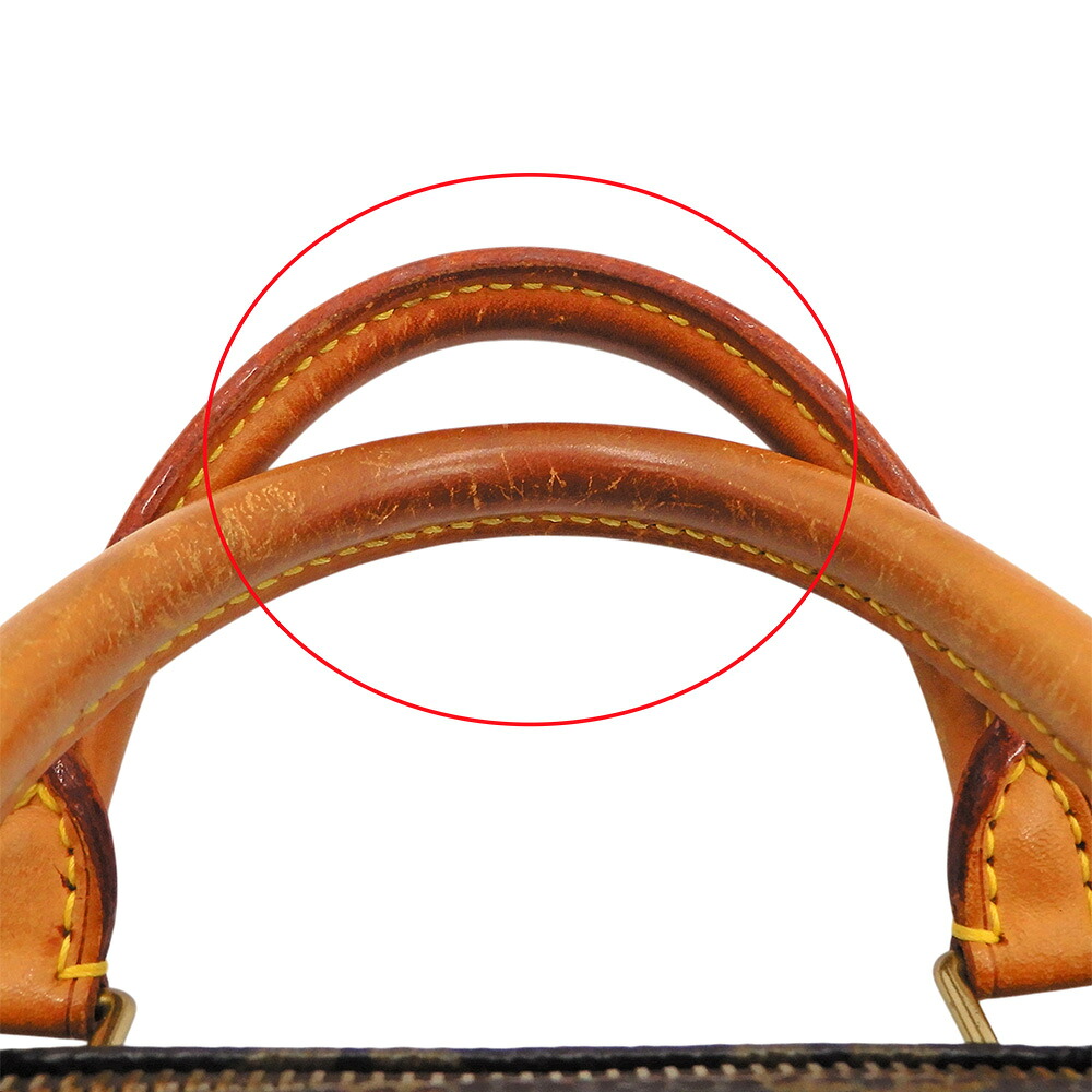 ヌメ革のシミ