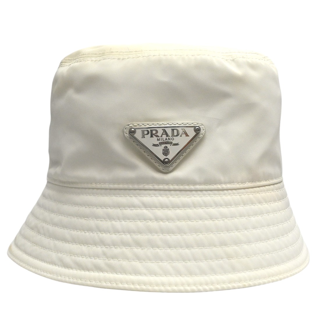 【kkk】未使用に近い★タグ付き★プラダバケットハット　PRADA ロゴ 新品タグ付き☆PRADA プラダ ナイロン ブランドロゴ バケット