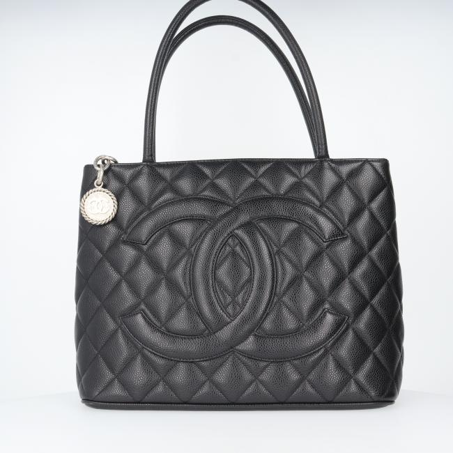 ☆美品☆CHANEL プチタイムレストート PTT キャビアスキン ハンドバッグ 楽天市場】【美品】シャネル 【CHANEL】プチタイムレストート