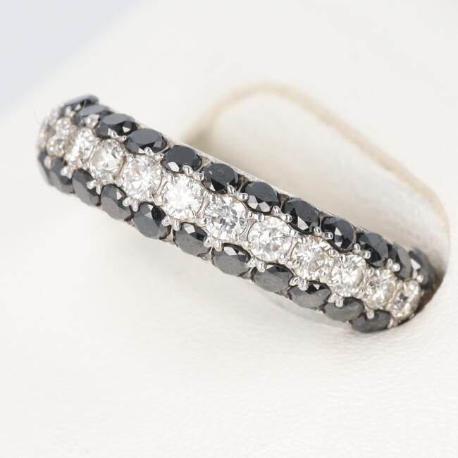 K18WG ブラックダイヤモンドリング D1.00ct/D0.50ct 約11号/約3.5g ホワイトゴールド レディース ジュエリー 貴金属 ギフト プレゼント 贈り物 お祝い【中古】h｜質屋かんてい局つくば　店