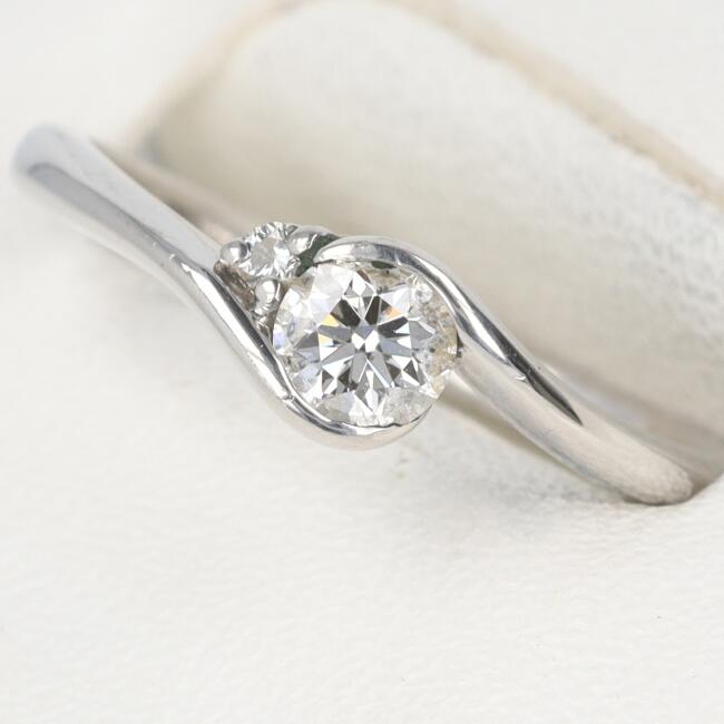 PT900 ダイヤモンドリング D0.268ct/D0.02ct 約8.5号/約3.2g ラウンドブリリアント/ROUND BRILLIANT CUT デザイン プラチナ/Platinum 婚約 結婚 女性/レディース ギフト プレゼント 贈り物 お祝い【中古】h