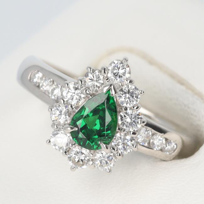 T900 グリーングロッシュラーガーネット ツァボライト 0.721ct D0.82ct 約13号/約7.2g ペアシェイプブリリアント プラチナ/Platinum 婚約 結婚 女性/レディース ギフト プレゼント 贈り物 お祝い【中古】i|質屋かんてい局つくば 店