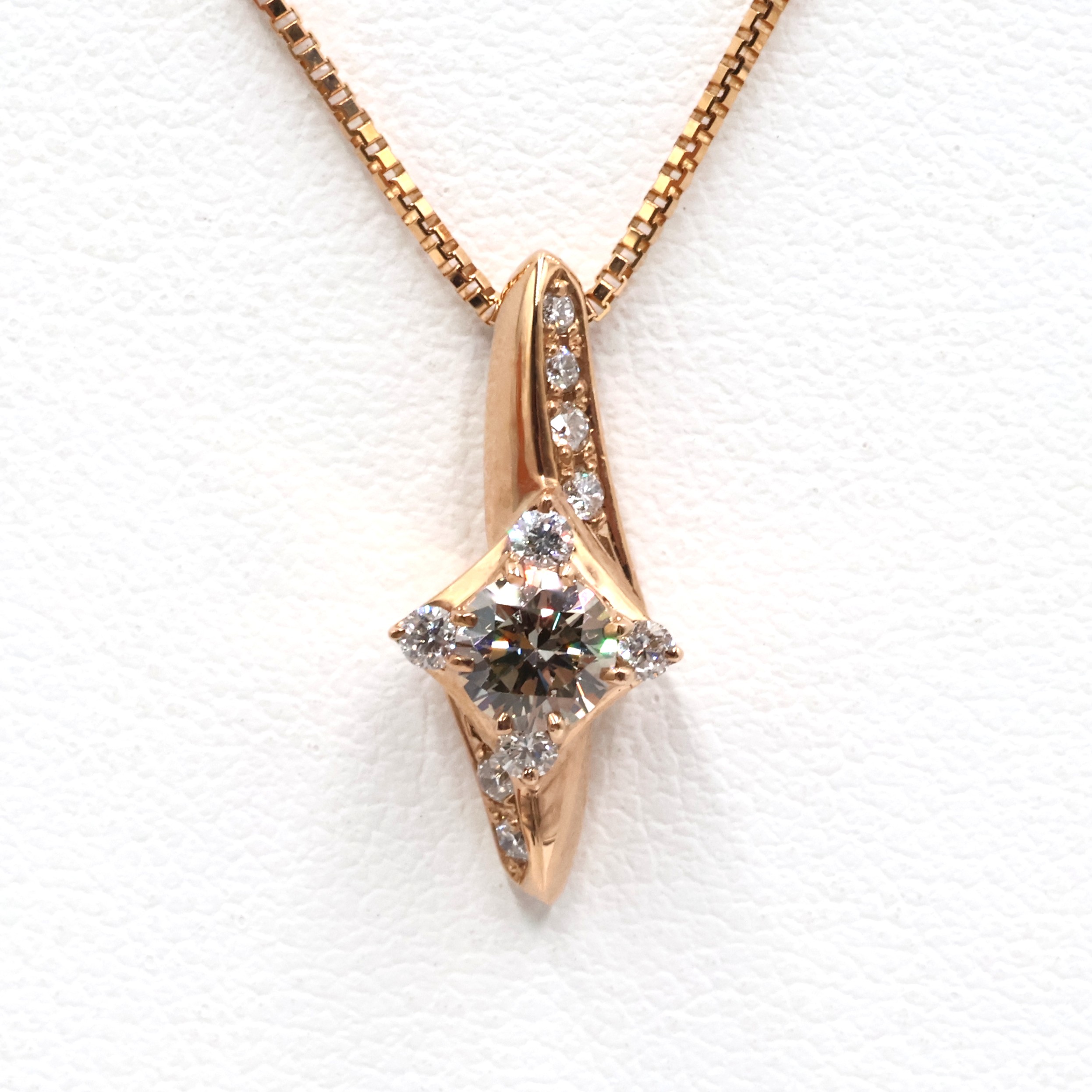 【ソーティング】K18 ダイヤモンド付ネックレス BD0.322ct/D0.16ct 約4.3g/約45cm gold/ゴールド レディース 女性 ギフト プレゼント ノーブランドジュエリー【中古】s 土浦 109,725円