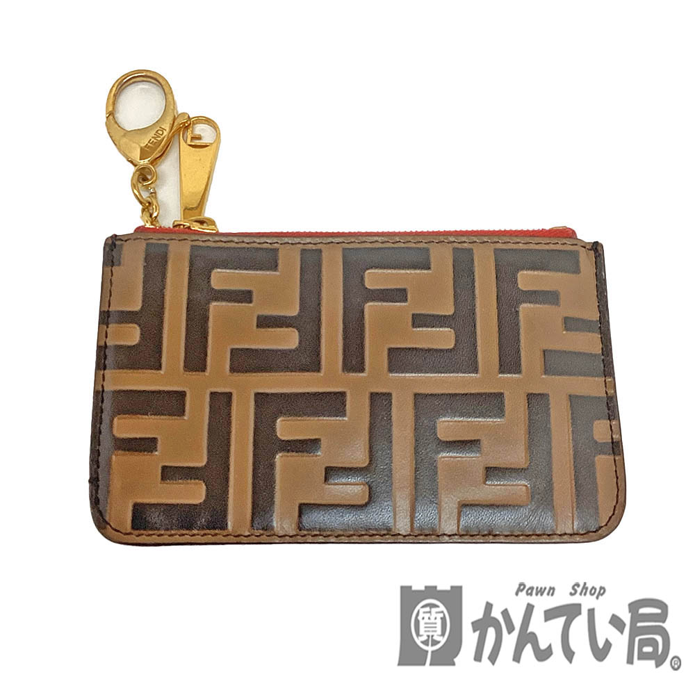 FENDI コインケース　ラウンドファスナー　ロゴプリント　バイカラー　極逸品 FENDI コインケース ラウンドファスナー ロゴプリント バイ