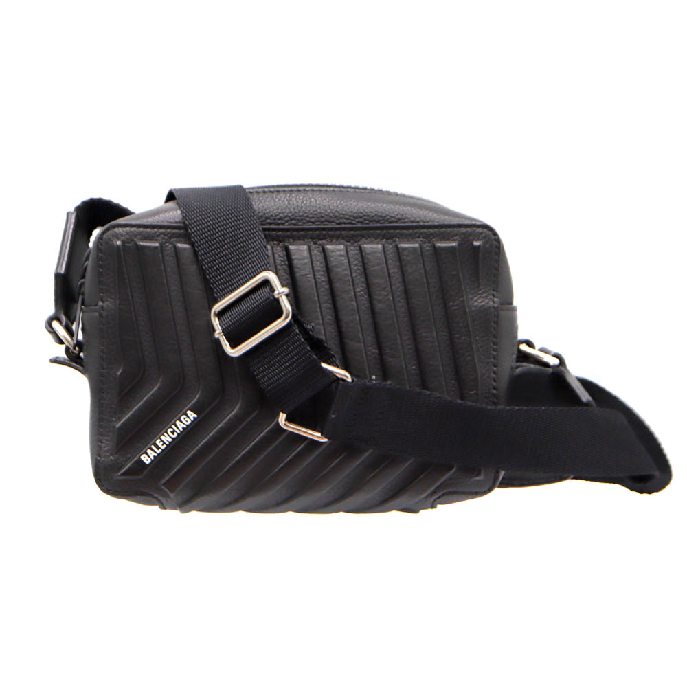 バレンシアガ Balenciaga 693542 鉄道車両 写真機御徒面子 なめし革 黒いこと ショルダーバッグ レディース【中古】