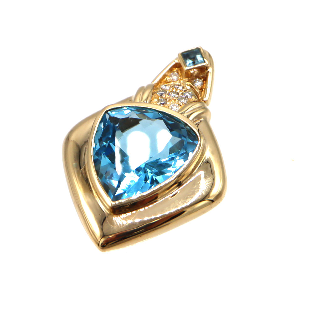 K18 18金 ブルートパーズ11.26ct ダイヤモンド0.14ct ペンダントトップ ゴールド 金 ブルートパーズ レディース【中古】