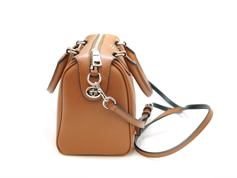 激安人気新品大特価 Coach コーチ F 2wayボストンバッグ スヌーピーコラボ 限定 型押し レザー ブラウン キャラクターコラボ ショルダーバッグ シルバー金具 Used 8 質屋 かんてい局北名古屋店 N19 308 かんてい局北名古屋店 激安本物