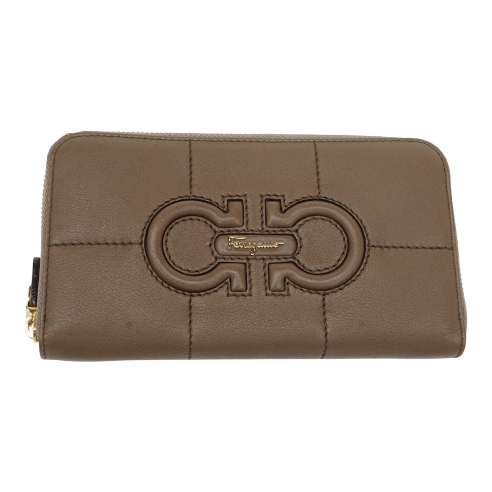 サルバトーレフェラガモ Salvatore ferragamo 22B724 ラウンドファスナー長財布【中古】｜質屋かんてい局 店