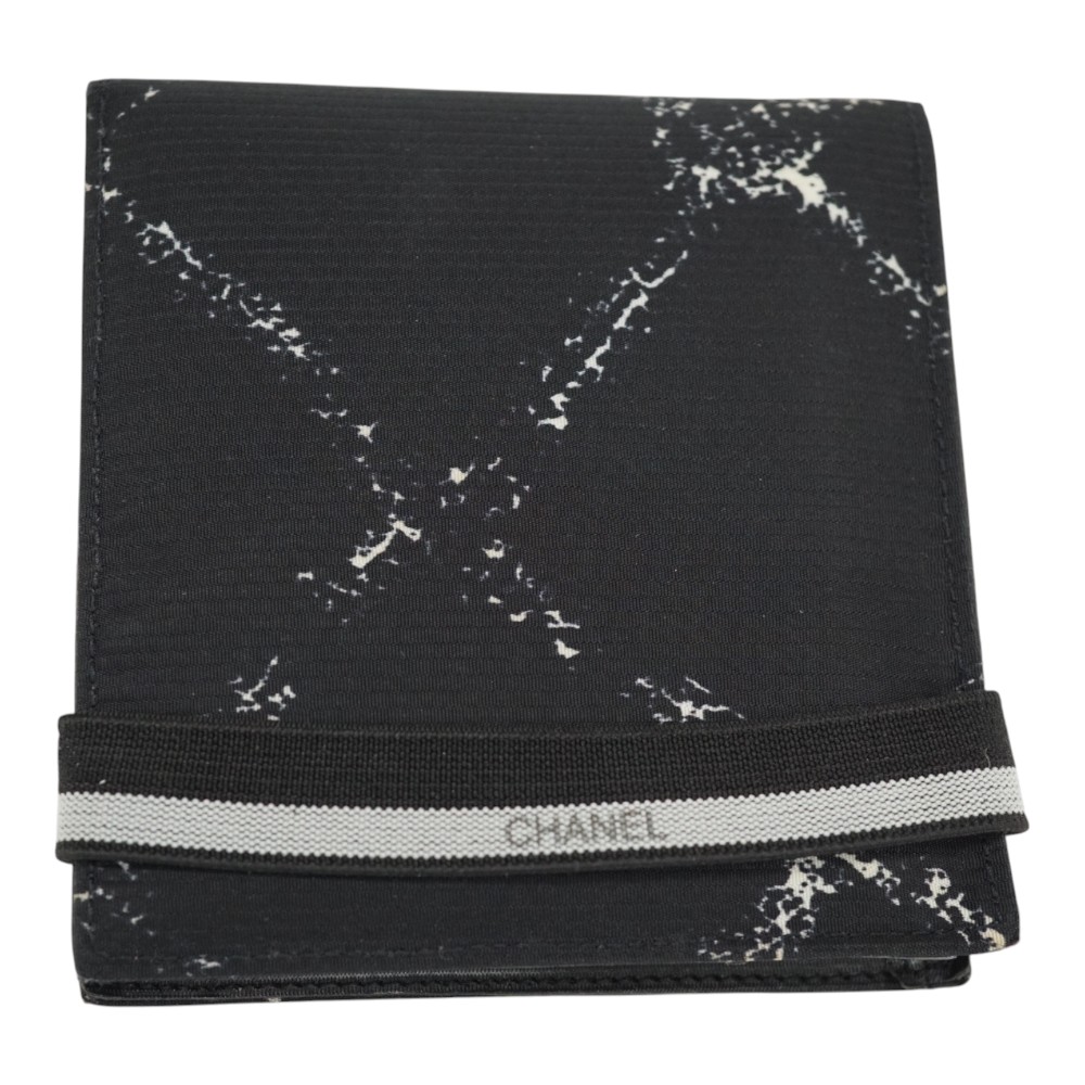 シャネル Chanel 二つ折り財布 コンパクトウォレット 旧トラベルライン【中古】
