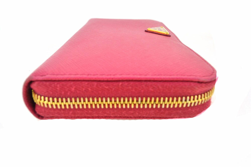 Prada プラダ 中古 Used 7 1ml506 財布 ケース ラウンドファスナー長財布 レディース サフィアーノレザー ピンク色 金具ゴールド ピンク色 ロゴプレート 定番 中古 Used 7 質屋かんてい局大垣店 P 質屋かんてい局 店 買取専門かんてい局 大垣 Prada プラダ 中古 Used 7 1ml506 財布 ケース ラウンドファスナー長財布 レディース サフィアーノレザー ピンク色 金具ゴールド ピンク色 ロゴプレート 定番 中古 Used 7 質屋かんてい局大垣店 P 質屋かんてい局 店 買取専門かんてい局 大垣