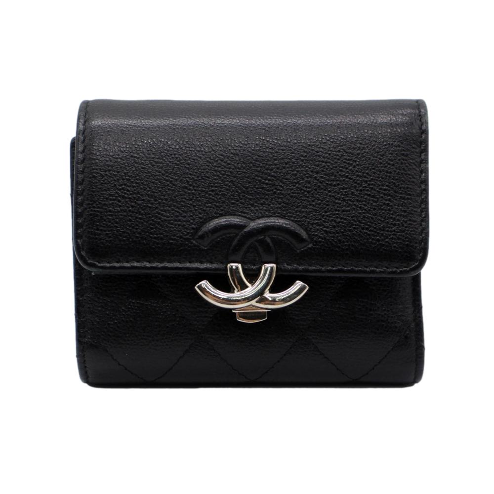 CHANEL （シャネル）マトラッセ ソフトキャビアスキン 三つ折り財布 AP1173 スモールフラップ ウォレット コンパクト ブラック シルバー 【中古】 かんてい局上水前寺店 楽ギフ 包装選択 k26-1596｜かんてい局熊本店