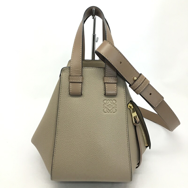LOEWE【ロエベ】ハンモック御徒面子 パウダーコンパクト ショルダーバッグ ハンドバック なめし革 ベージュ系【中古品/USED-AB】一六銀行 かんてい局つかざん店 ｔ3100483927300011