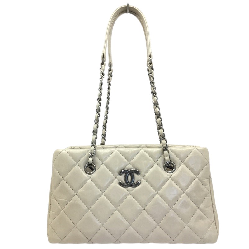 CHANEL【シャネル】マトラッセ チェーンショルダーバッグ カーフスキン アイボリー・ベージュ系 ココマーク【中古品/USED-B】質屋 かんてい局那覇店  ｎ3100428927300122