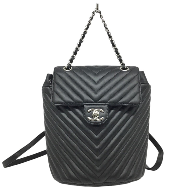 CHANEL【シャネル】シェブロン うしろ側容器に並べる 背嚢 ハンドバック V編み目 A91121 子ヒツジ人はだ 黒いこと【中古品/USED-AB】一六銀行 かんてい局那覇店 ｎ3100767927300002