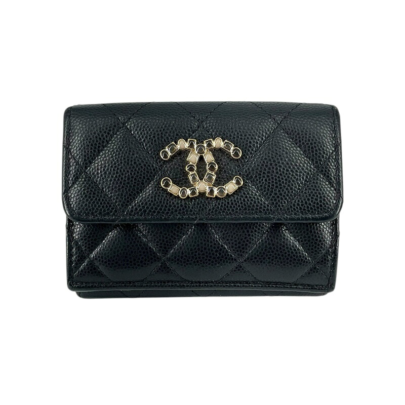 CHANEL　シャネル　キャビアスキン　スモールフラップウォレット　ブラック　黒　レディース　シャネルコンパクト財布【USED-AB】かんてい局コザ山内店　ｋ3101898927400025
