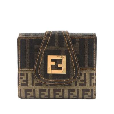 高い品質 FENDI【フェンディ】 二つ折り財布 ズッカ柄 ホック開閉式 
