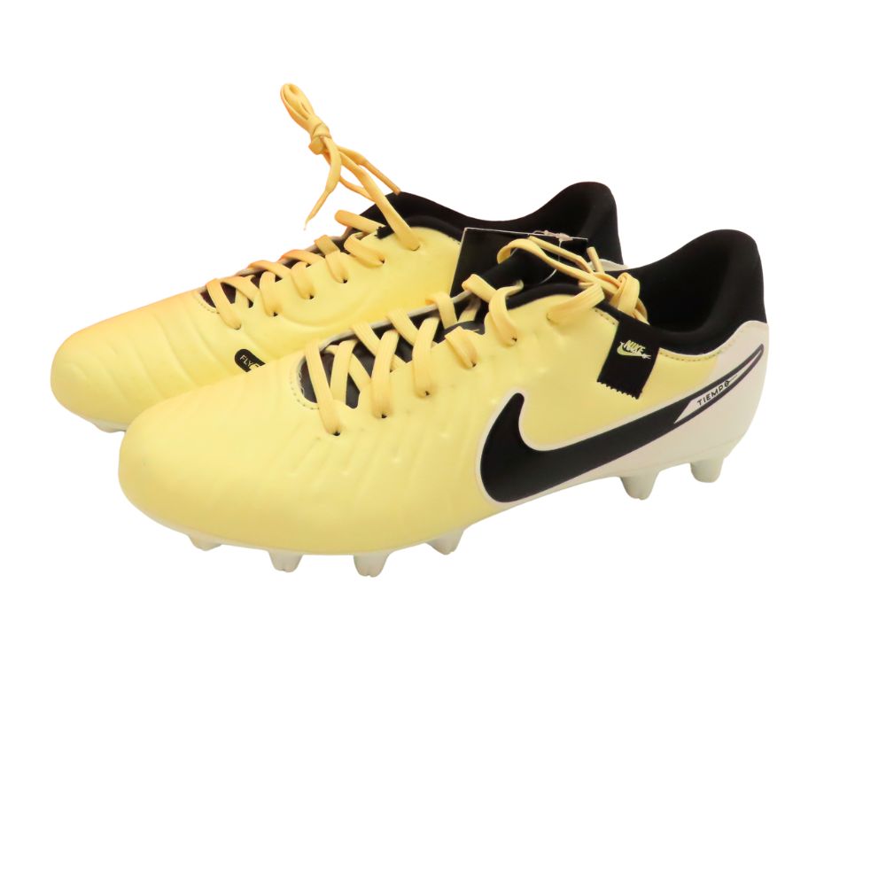 【中古】NIKE ナイキ DV4339-700 24.5cm スニーカー シューズ レモネードホワイト ナイキレジェンド 10 24.5cm 靴 レディースA2500309【無料ギフトラッピング承ります】