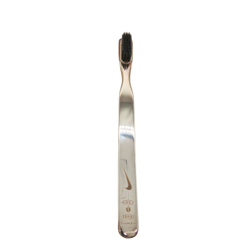 【中古】Tiffany & Co. Nike ティファニー ナイキ Shoe Brush Sterling Silver Ag925 シューズブラシ コラボ 限定品 シルバー925 高級 靴磨き プレゼント 日常使い コレクション用 A2502744【無料ギフトラッピング承ります】