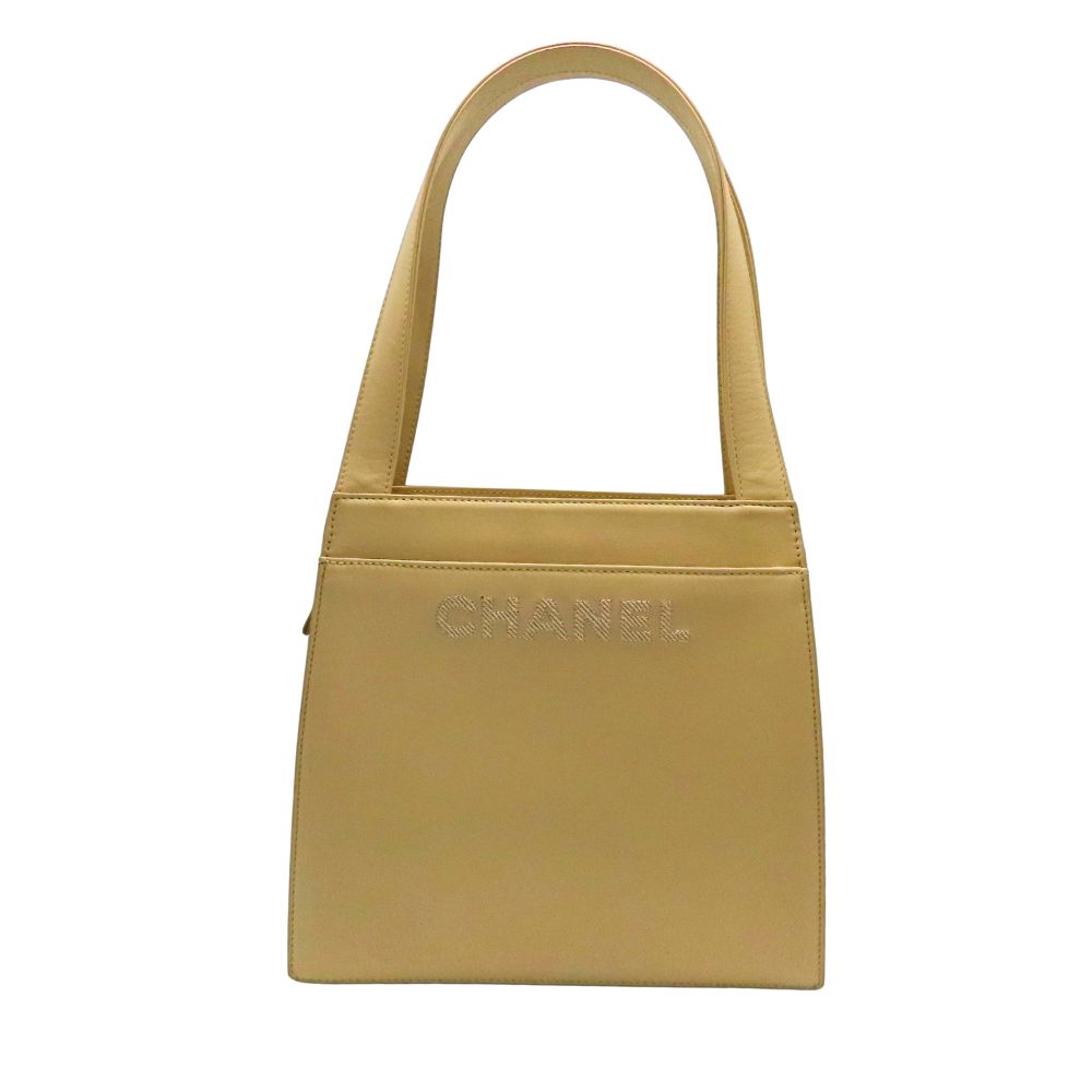 【中古】CHANEL シャネル ロゴタイプ刺しゅう ショルダーバッグ ベージュ 子ヒツジ素はだ 5番台 ヴィンテージ  ショルダートート 判子 ギャラ A2505426 【無料ギフトラッピング承ります】