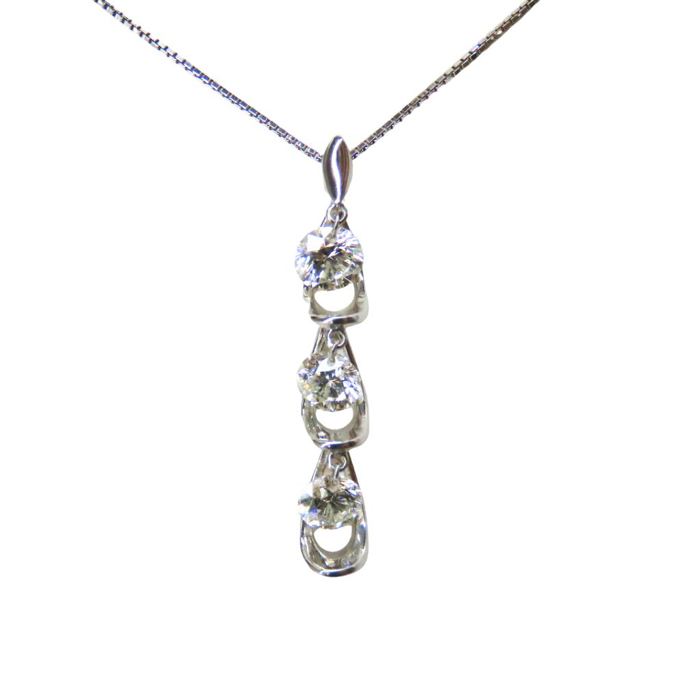 【中古】ノーブランドジュエリー ネックレス 約3.75g 1.00メレ ３粒 3連 チェ&mdash;ン アクセサリー シンプル ワンポイント 上品 輝き 華やか フォーマル プレゼント レディース A2601477 【無料ギフトラッピング承ります】｜かんてい局神戸大蔵谷インター店