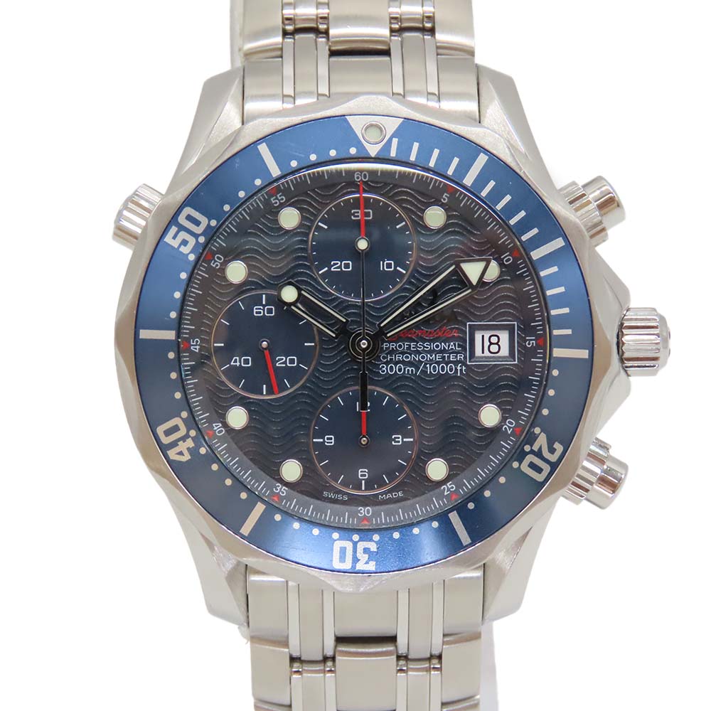 〈新品仕上げ〉 【中古】 OMEGA オメガ シーマスター300 2225.80 クロノグラフ ブルー 自動巻き メンズ ダイバーズウォッチ 300m防水 人気モデル A2504655 【無料ギフトラッピング承ります】|かんてい局神戸大蔵谷インター店