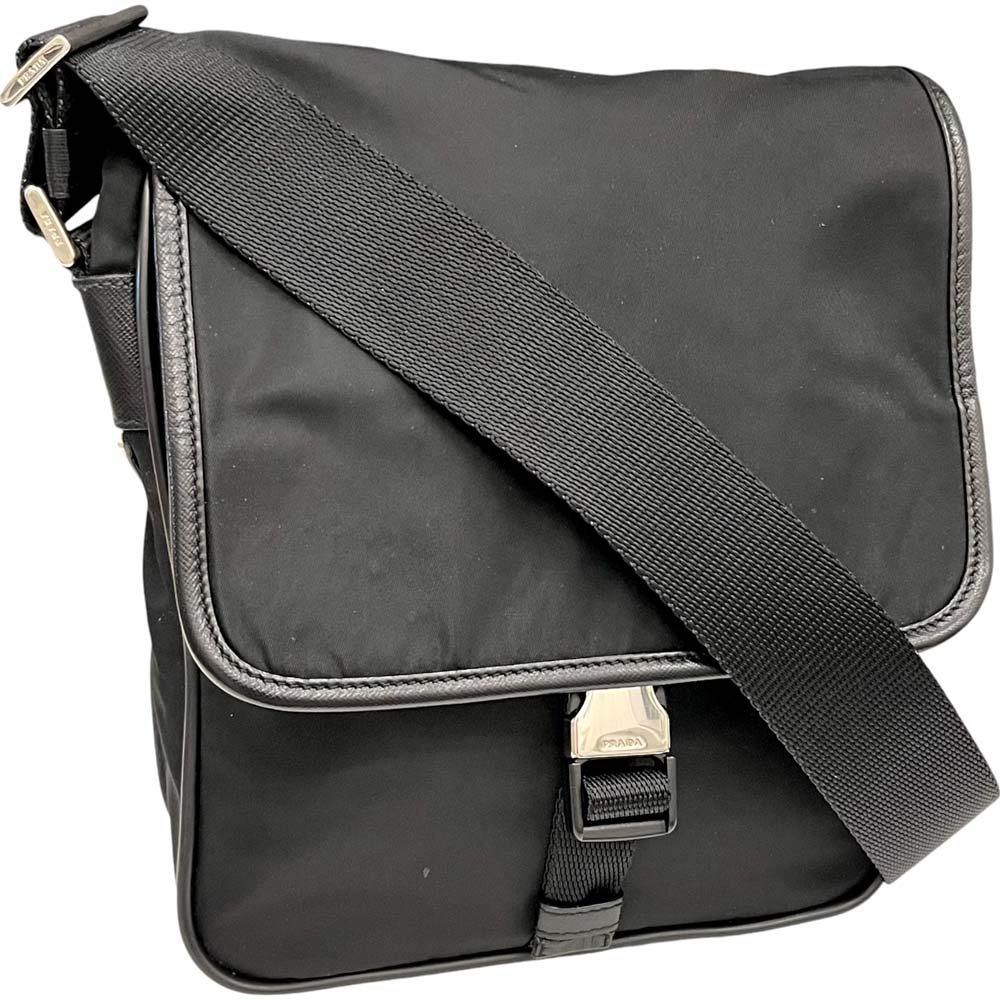 PRADA プラダ ショルダーバック　V167 プラダ 黒 ユニセックス ショルダーバッグ V167 PRADA 中古