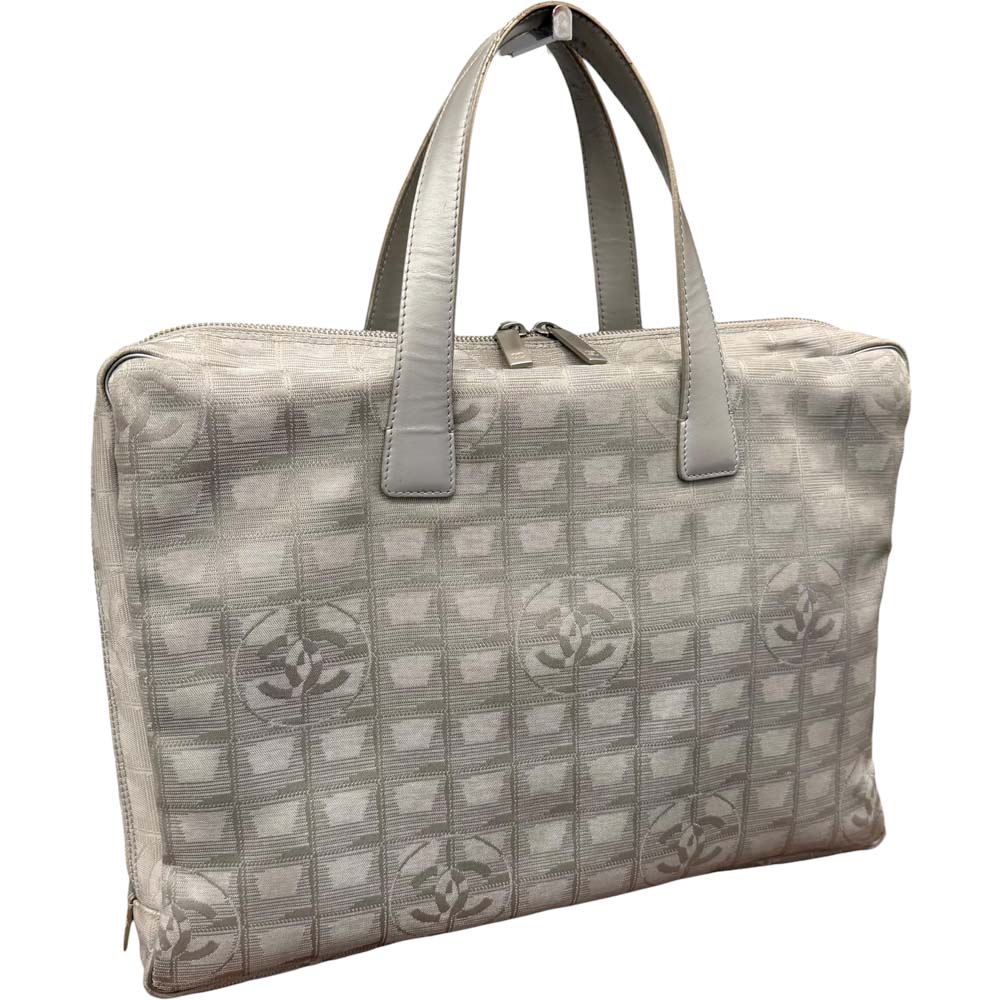 ［泉店］ シャネル A15974 ニュートラベルライン ブリーフ入れもの 薄墨色 ハンドバック 【中古】