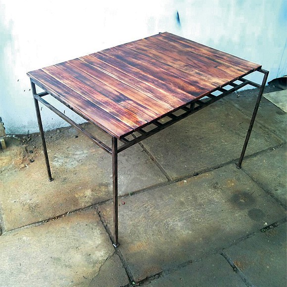 カフェ風 テーブル アンティーク風 ヴィンテージ調のかっこいいテーブル 送料無料 Badiacolombia Com