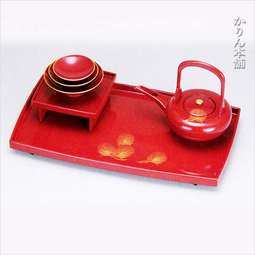 高級感溢れる屠蘇器で食卓を豪華に おとそ 送料無料 お屠蘇セット 福井県産日本製の越前漆器 送料無料 お正月や特別な日に 21キッチン用品 食器 調理器具 おしゃれ 朱 食器 屠蘇器 越前漆器 お屠蘇 セット 正月飾り 若松沈金 屠蘇器 おしゃれ 和 食器 和風 とそき