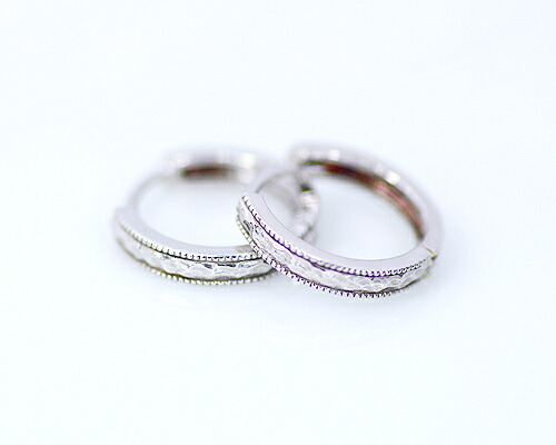 K18WG クロッシング ピアス