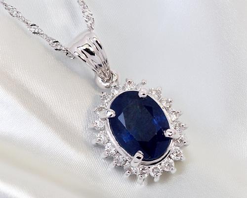 K18WG　1.0ct　サファイアペンダント　【鑑別書付】