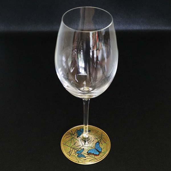 華正工房 華正蒔絵ガラス ワイングラス 蝶加賀の手描き蒔絵 ！[ 酒器 国産 日本製 加賀蒔絵 山中漆器 うるし 金沢金箔 黄金 誕生日 ]｜漆芸 よした華正工房