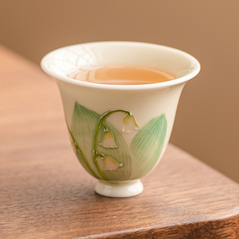 まわり合わせ運ぶ 鈴蘭 ごく小さいな水飲み スズラン 30ml 水飲み 盃 手作り 白磁 茶杯 湯のみ 湯呑み 茶の葉 優勝杯 お客さん用 茶の葉機材 紅茶お召しもの 中国 中華民国茶器 中国茶器 差し上げ物にも 陰電子領域相応う 茶道具・湯呑・急須-コーヒー・お茶用品-キッチン用品・食器・調理器具