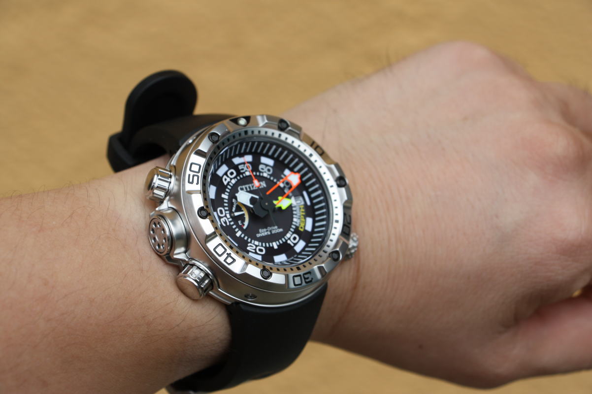 citizen eco drive watch waterproof