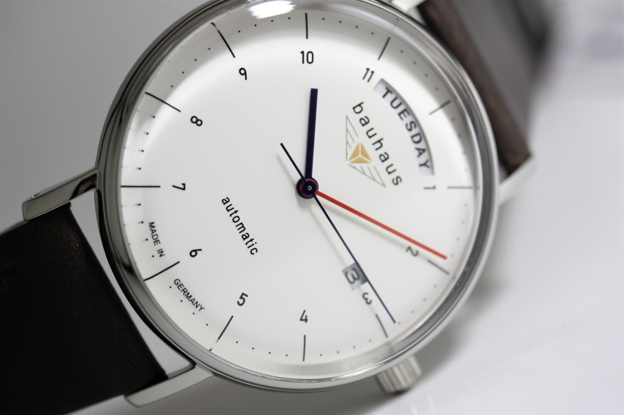 【楽天市場】ドイツ 製 bauhaus バウハウス デイデイト 自動巻き腕時計 バウハウス・デザイン Uhrenwerk Ruhla ルーラ