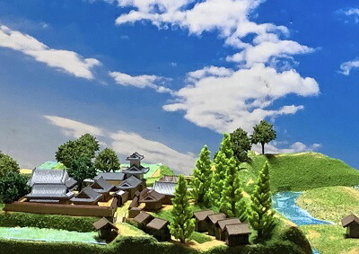 [完成品］守口城　推定復元（大阪府守口市）ケース付き　ミニサイズ　日本の城　お城　ジオラマ　模型　プラモデル　城郭模型｜お城のジオラマ鍬匠甲冑屋