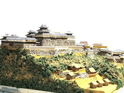 [完成品]　岡城（竹田市竹田字岡）荒城の月の城　ケース付き　ミニサイズ　日本100名城　日本の城　お城　ジオラマ　模型　プラモデル　城郭模型｜お城のジオラマ鍬匠甲冑屋