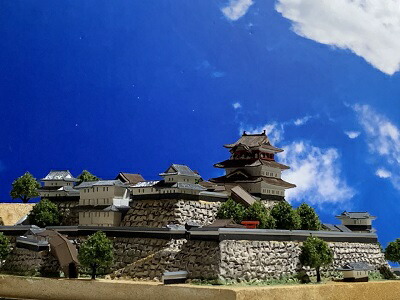 楽天市場】[完成品］広島城（広島市基町）天守1/350 ライトアップ B4