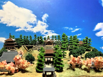 [完成品] 宝積山 無動院 光前寺　ケース付き　ミニサイズ　国宝　日本の寺院　お寺　ジオラマ　模型　プラモデル　建物模型｜お城のジオラマ鍬匠甲冑屋
