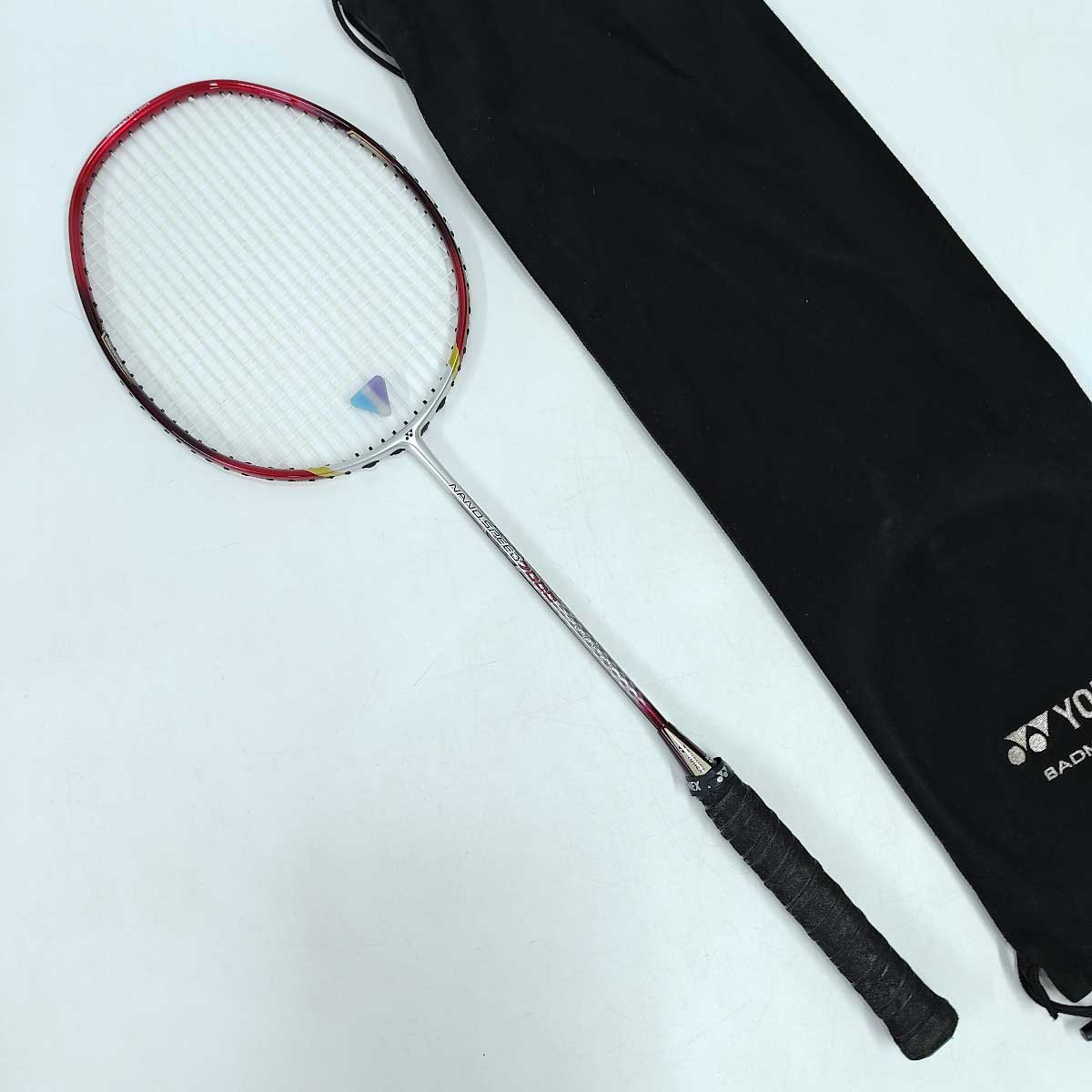 ヨネックスアーマテック800オフェンシブバドミントンラケット