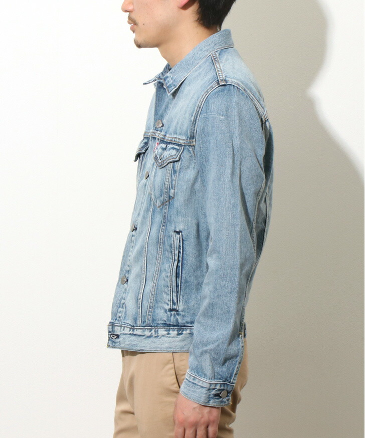 levis beige denim jacket