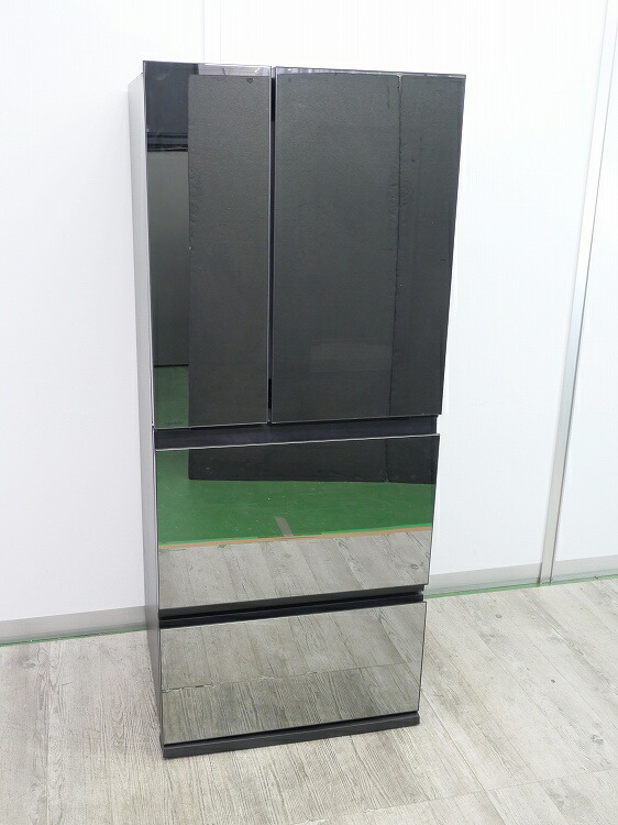 ツインバード製/2023年式/354L/ノンフロン4部屋の入り口封鎖電気冷蔵庫/HR-EI35