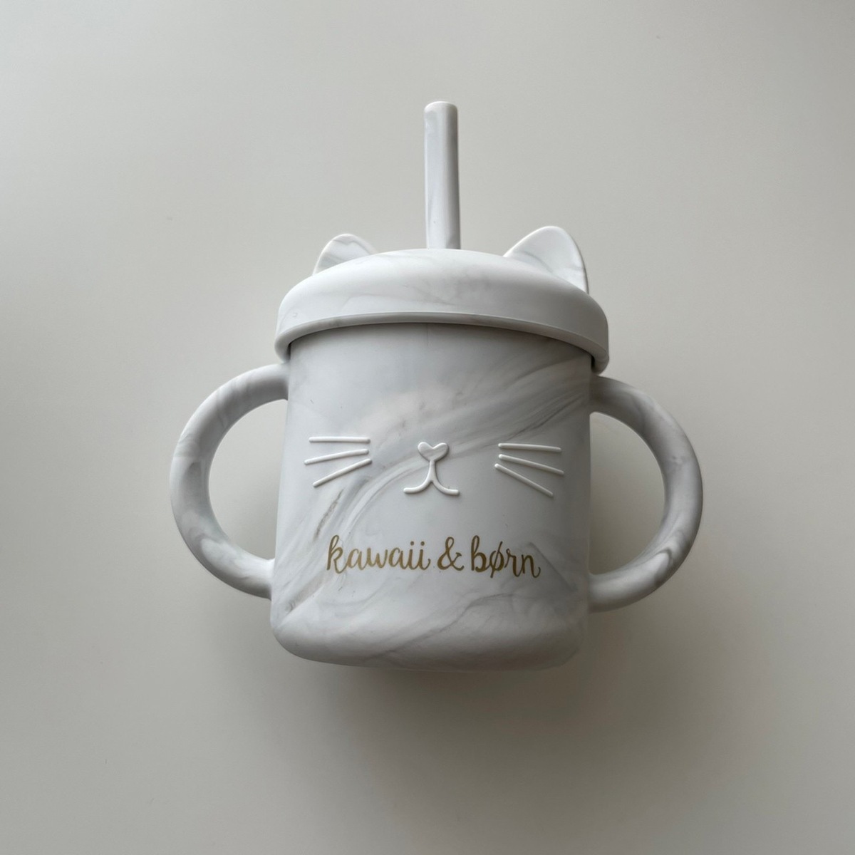 【送料無料】★レビューキャンペーン実施中★シリコンストローマグkawaiiborn食洗器対応オリジナルストローマグ赤ちゃんネコちゃん持ち運び子供服kawaiiZOUねこマグ韓国ベビー用品こぼれにくい保存容器ストロー練習こぼれ防止出産祝い