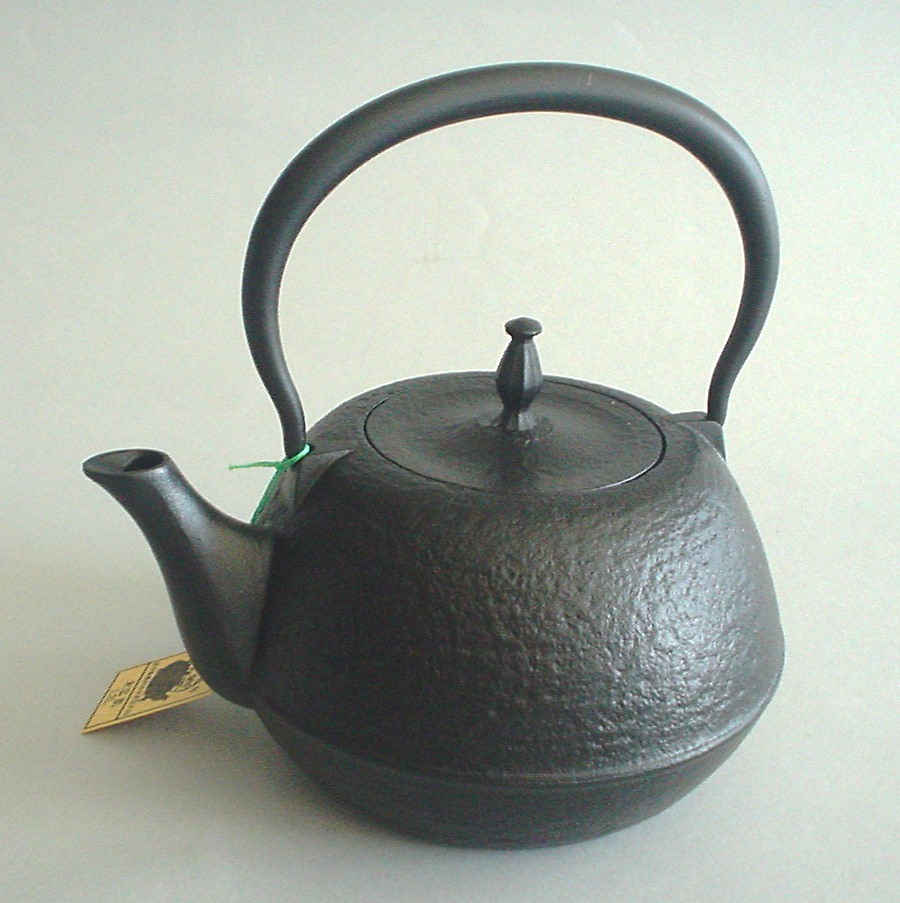 楽天市場】【送料無料】 南部鉄瓶【鉄瓶 千草】1．15リットル[南部