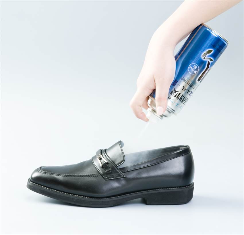 楽天市場】今だけポイント10倍 くつとブーツの除菌消臭スプレー ローズ220mL 【ラッピング対象外】 : 川端滝三郎商店